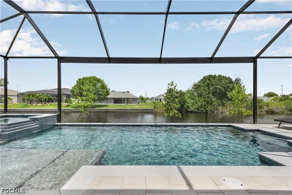 337 SW 31st Avenue Cape Coral FL 33991