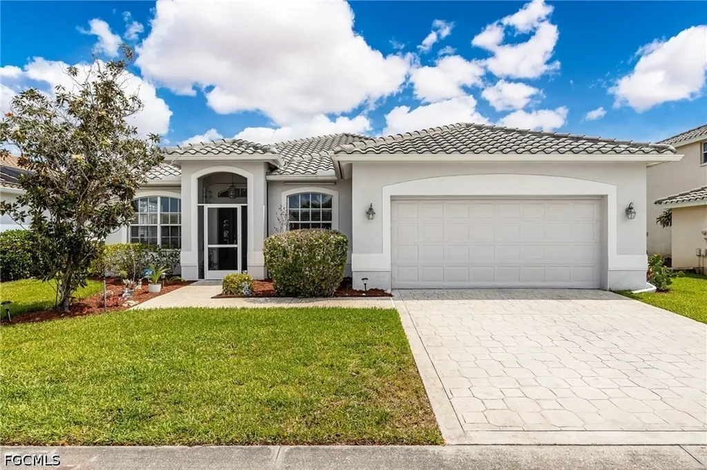 11062 Lakeland Circle Fort Myers FL 33913