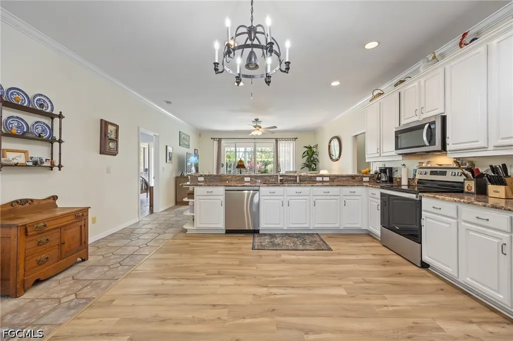 11062 Lakeland Circle Fort Myers FL 33913