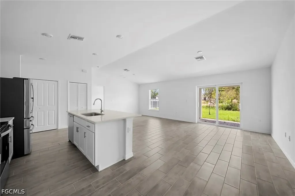 2815 24th Street W Lehigh Acres FL 33971