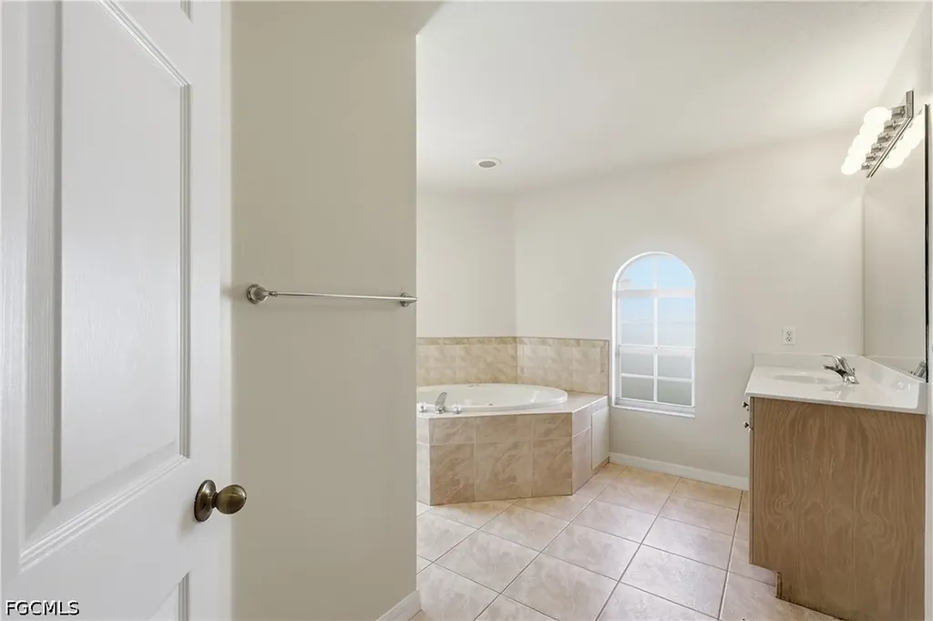 3731 SW 17th Avenue Cape Coral FL 33914