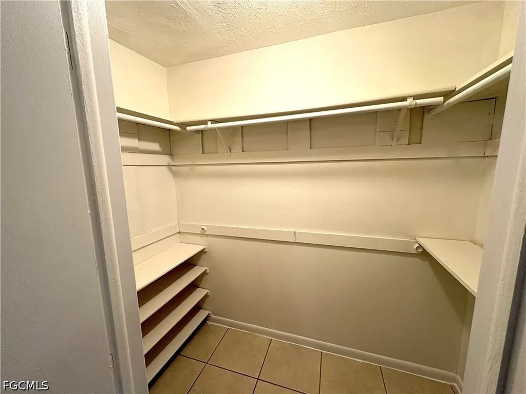 521 NE 24th Place Cape Coral FL 33909