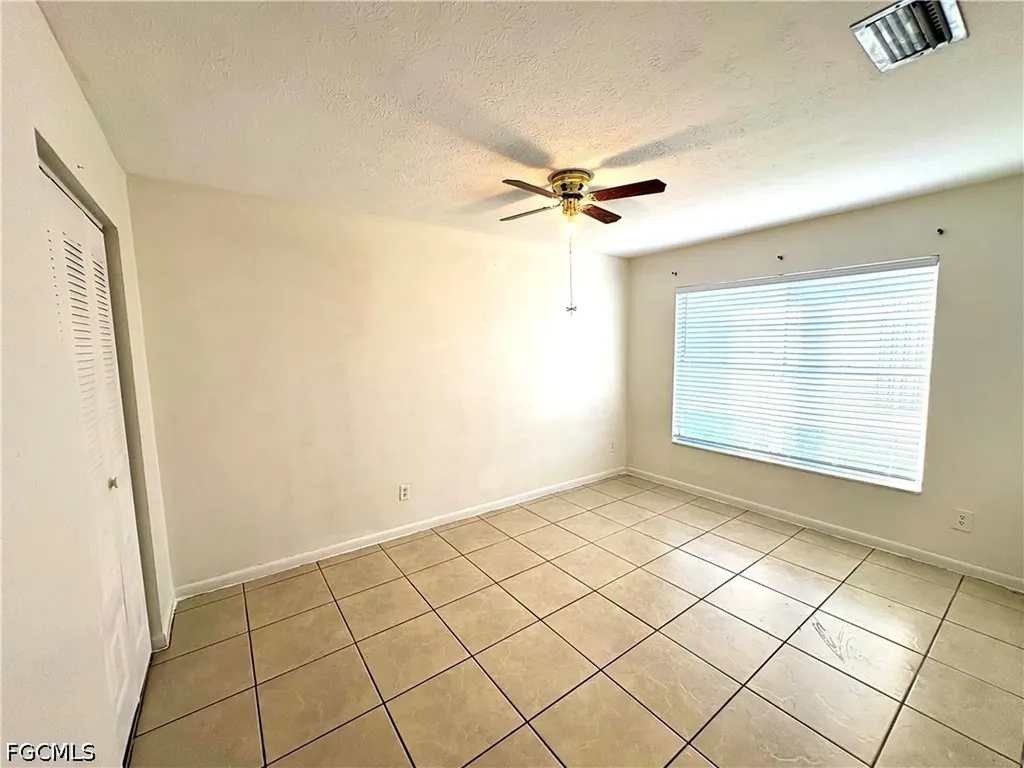 521 NE 24th Place Cape Coral FL 33909