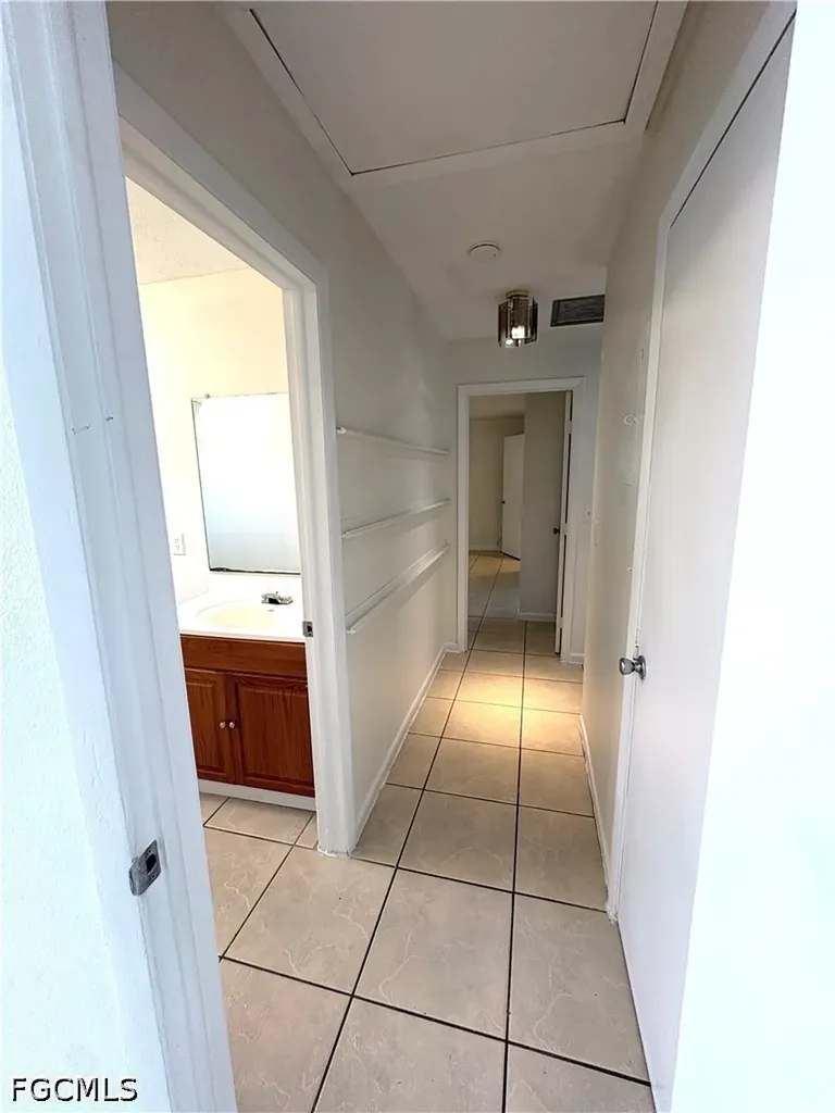 521 NE 24th Place Cape Coral FL 33909