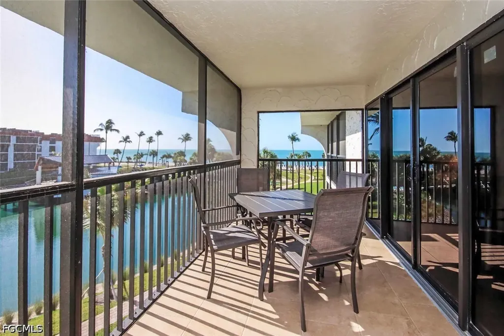 2445 W Gulf Drive Sanibel FL 33957