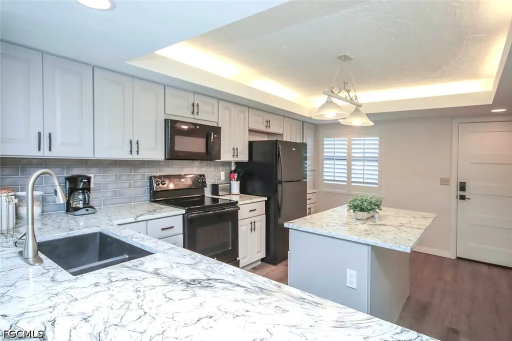 2445 W Gulf Drive Sanibel FL 33957