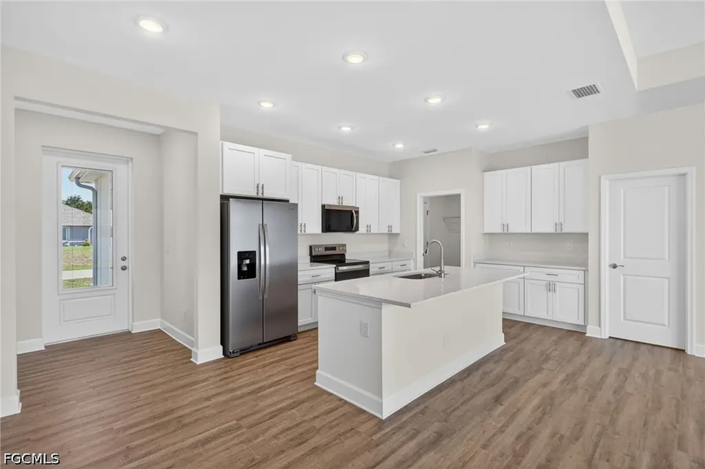 2212 NW 1st Place Cape Coral FL 33993