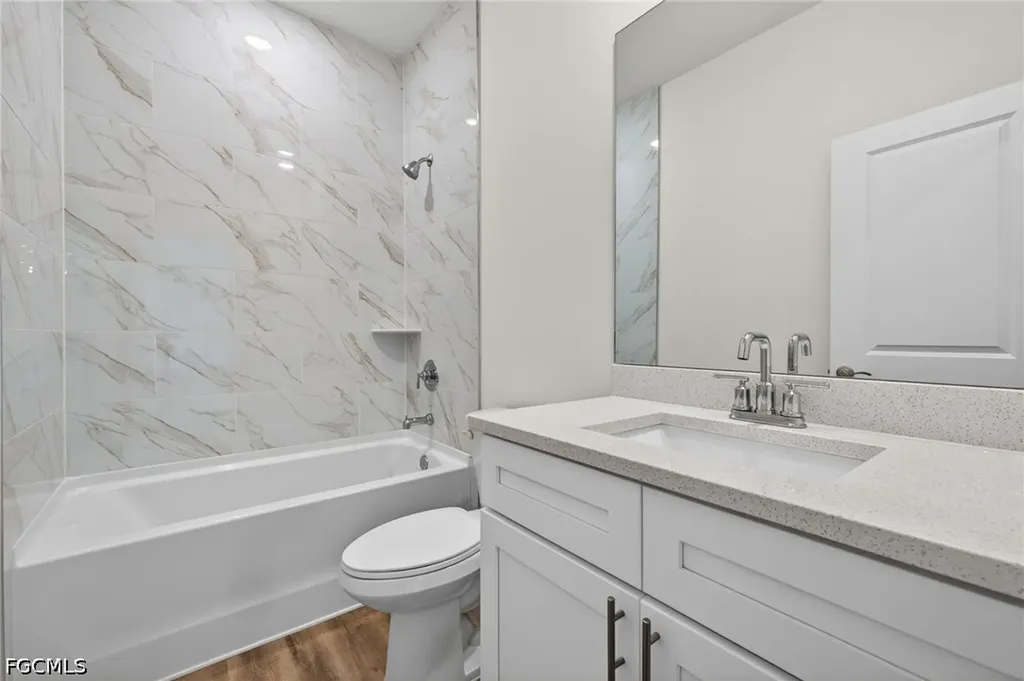 2212 NW 1st Place Cape Coral FL 33993