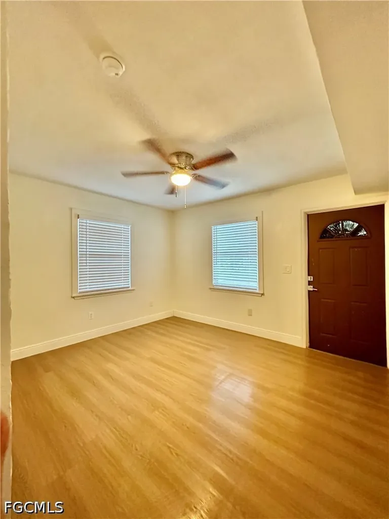 3208-3216 Dale Street Fort Myers FL 33916