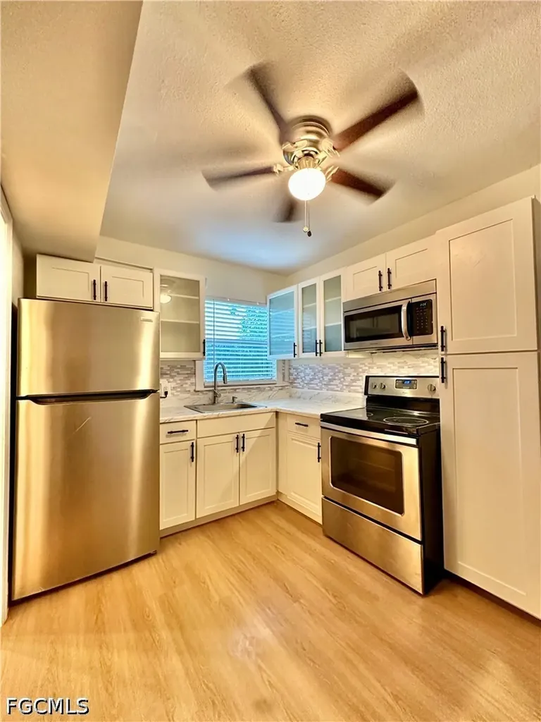 3208-3216 Dale Street Fort Myers FL 33916