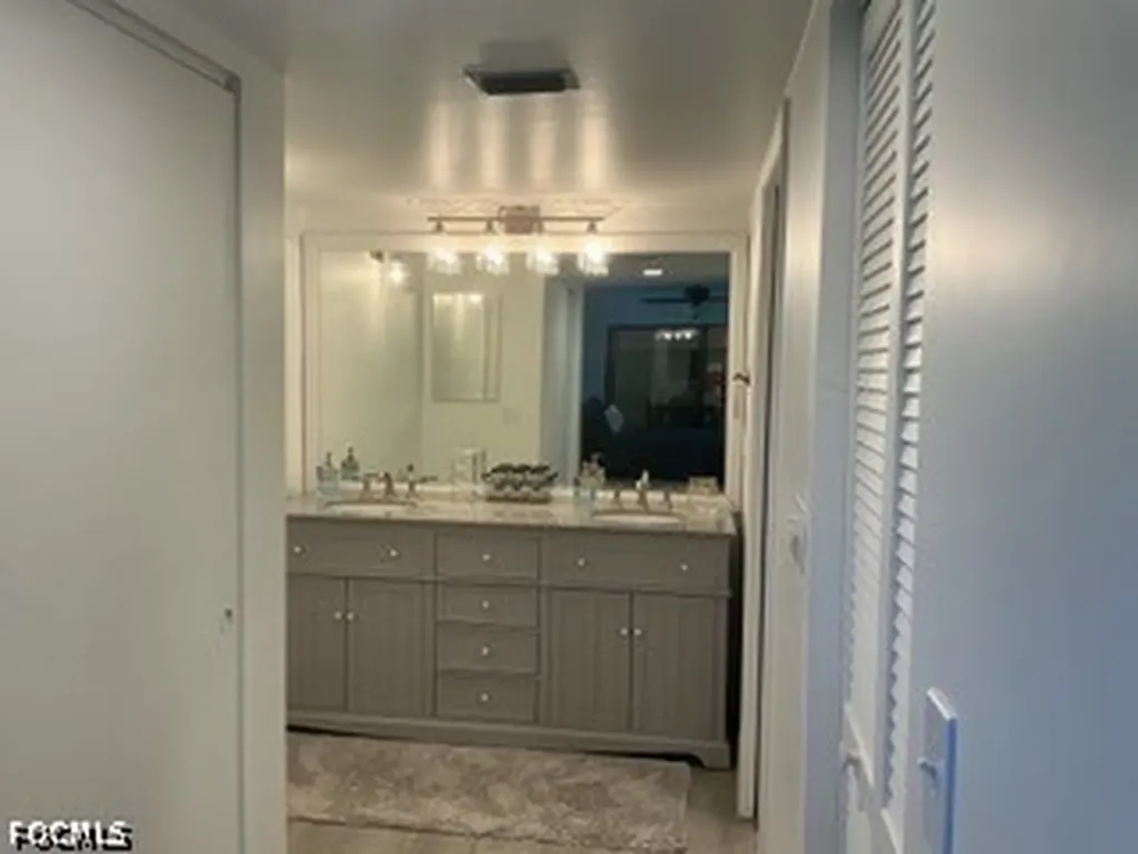5665 Trailwinds Drive Fort Myers FL 33907