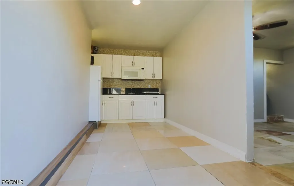 907 Laredo Avenue Lehigh Acres FL 33936