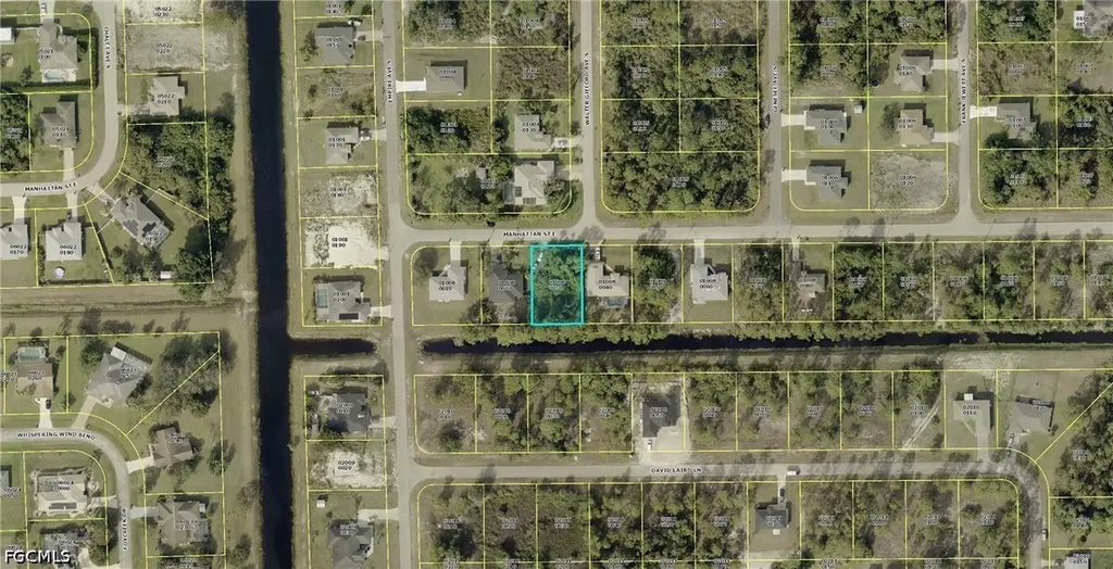 706 Manhattan Street E Lehigh Acres FL 33974