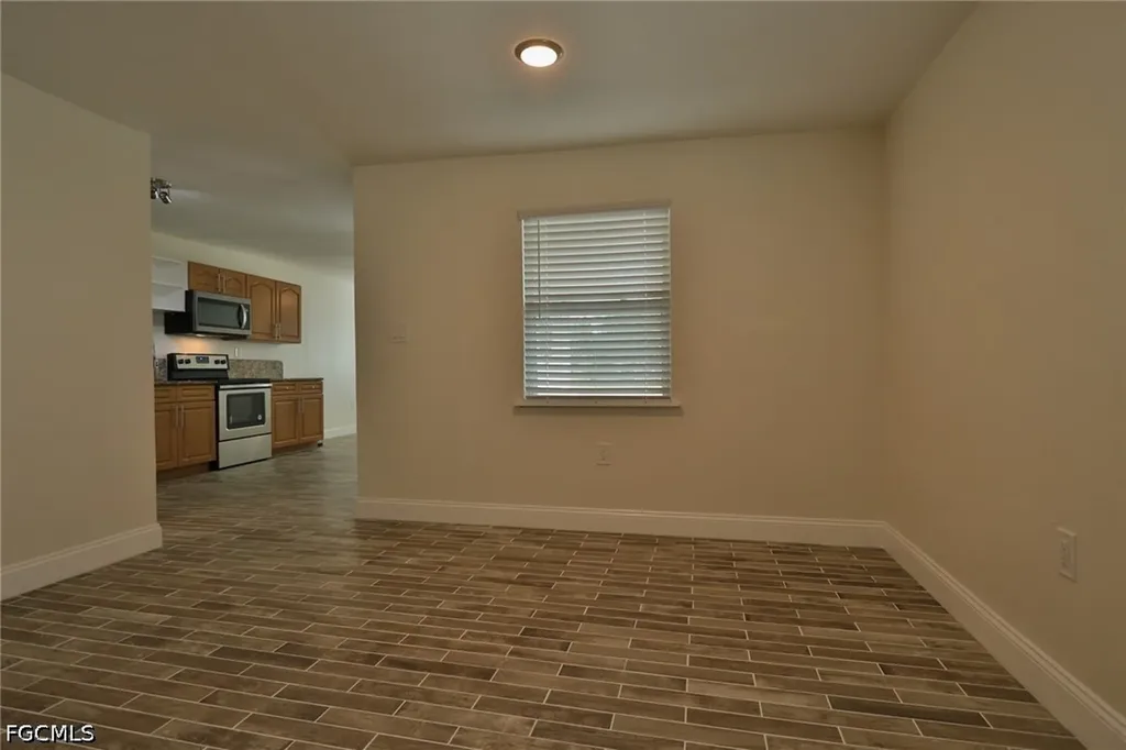 11 California Road Lehigh Acres FL 33936