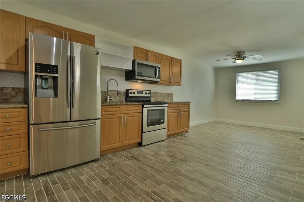 11 California Road Lehigh Acres FL 33936