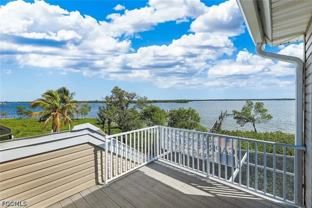 21500 - 21504 Indian Bayou Drive Fort Myers Beach FL 33931