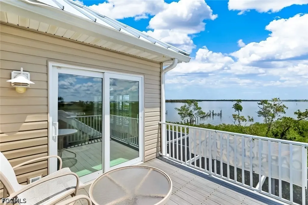 21500 - 21504 Indian Bayou Drive Fort Myers Beach FL 33931