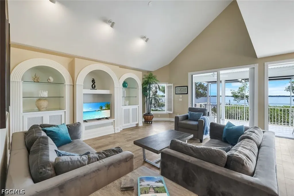 21500 - 21504 Indian Bayou Drive Fort Myers Beach FL 33931
