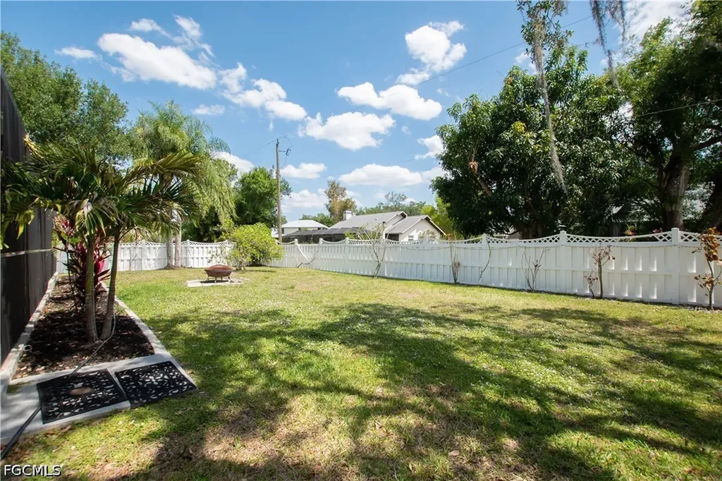 7332 Sean Lane North Fort Myers FL 33917