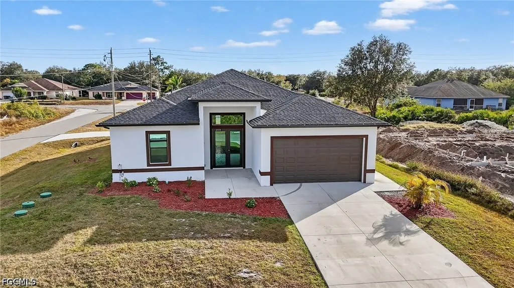 2513 69th Street W Lehigh Acres FL 33971