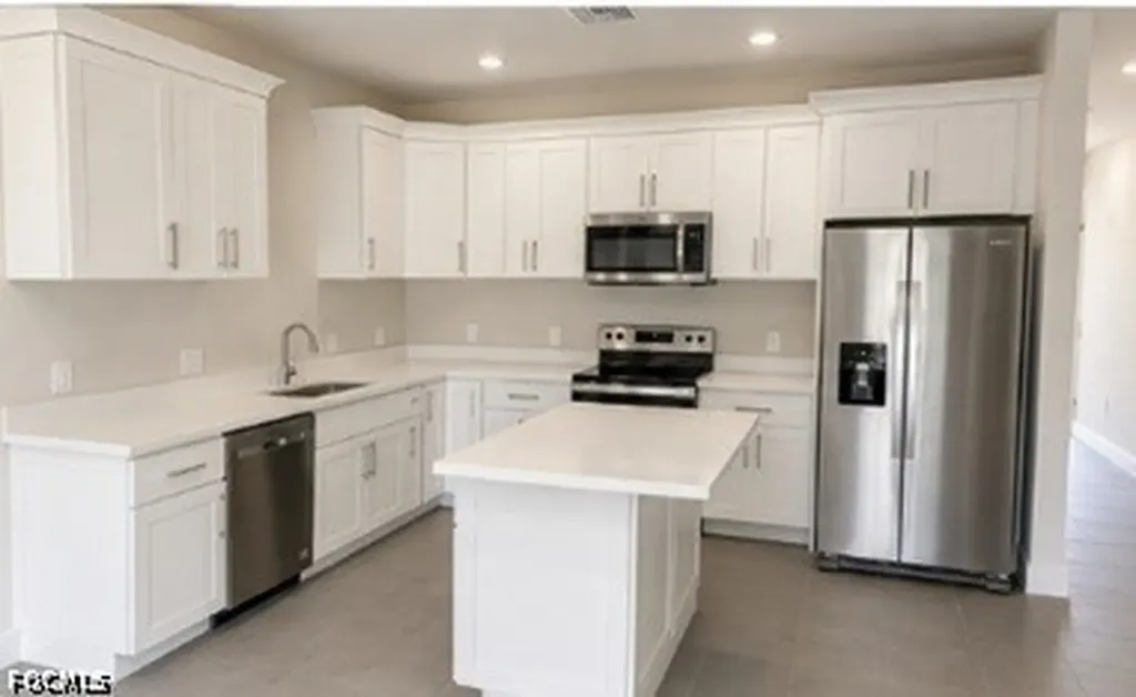4548-4550 29th Street SW Lehigh Acres FL 33973