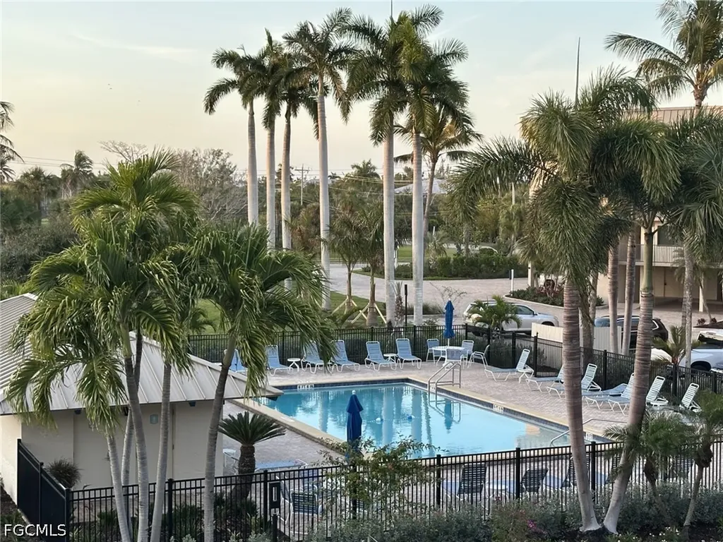 1299 Middle Gulf Drive Sanibel FL 33957