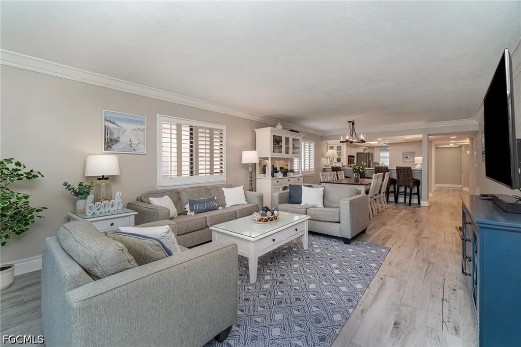 1299 Middle Gulf Drive Sanibel FL 33957
