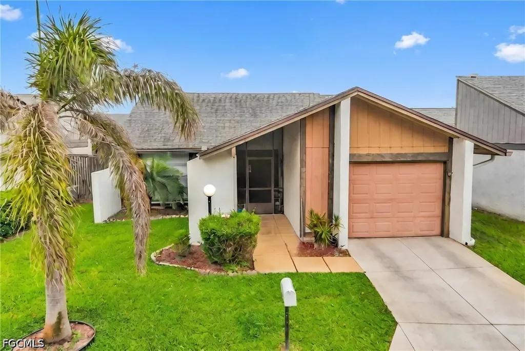18450 Orangecrest Court Lehigh Acres FL 33936