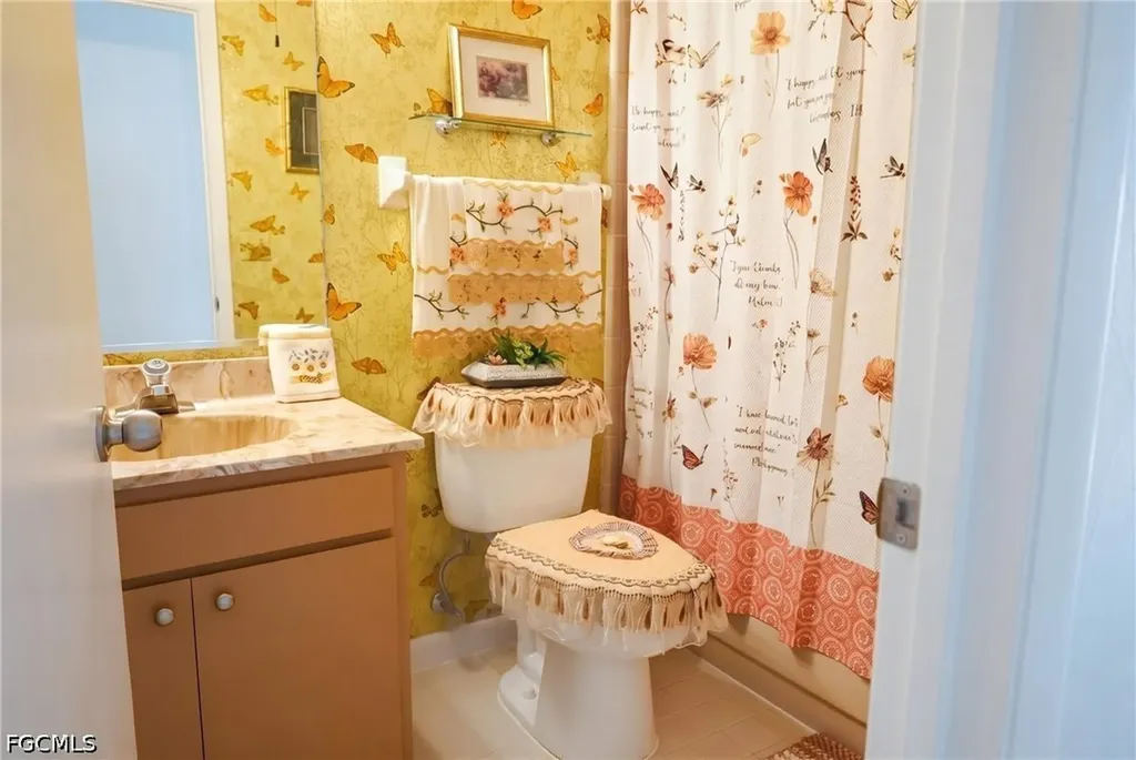 18450 Orangecrest Court Lehigh Acres FL 33936