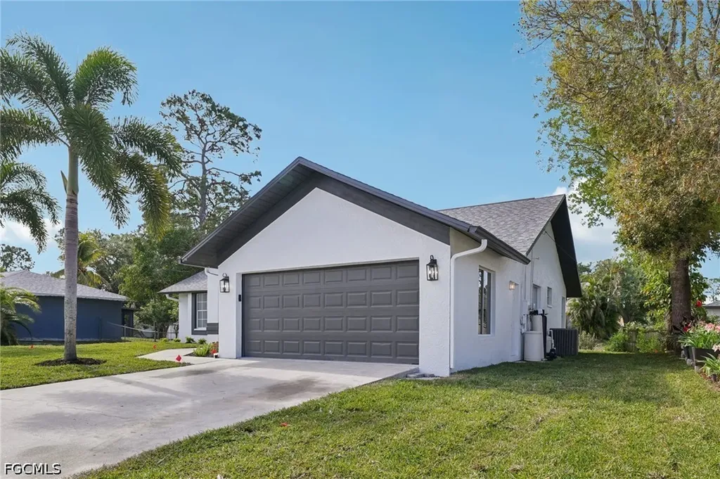 9092 Irving Road Fort Myers FL 33967