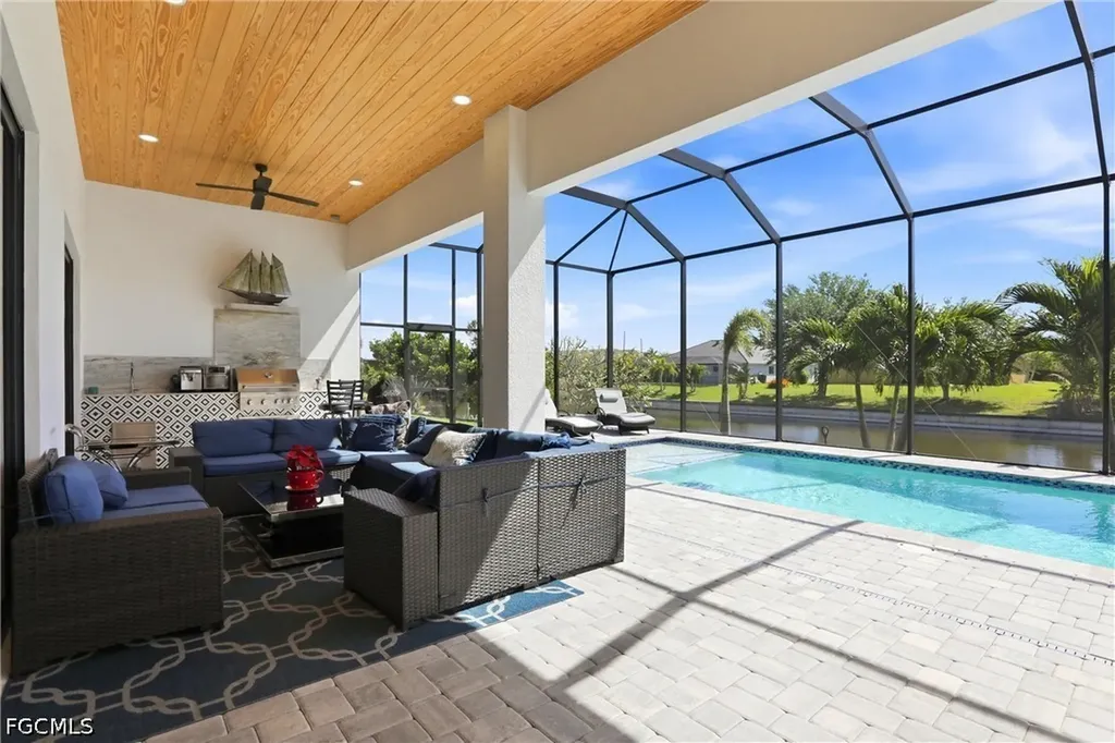 3325 SW 8th Court Cape Coral FL 33914