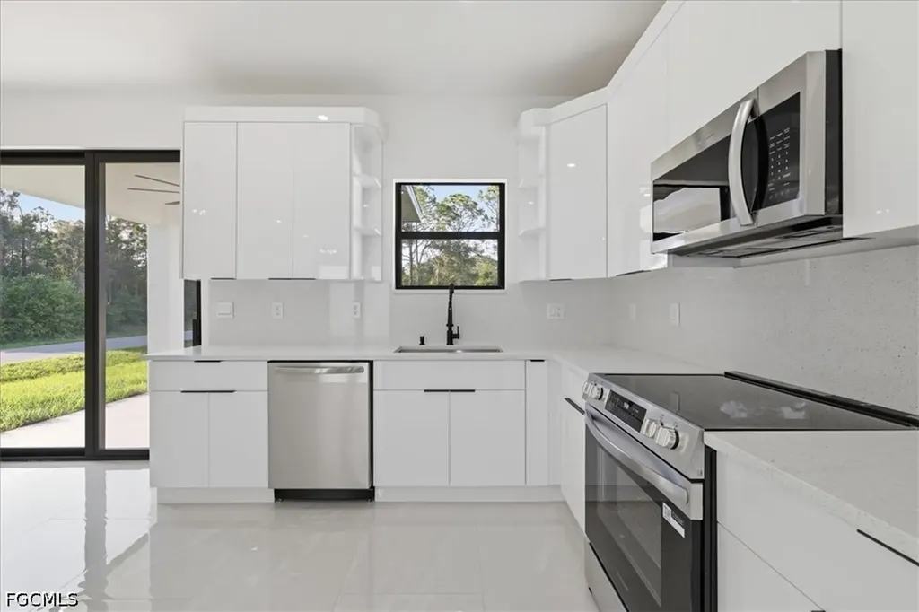 3010 37th Street SW Lehigh Acres FL 33976