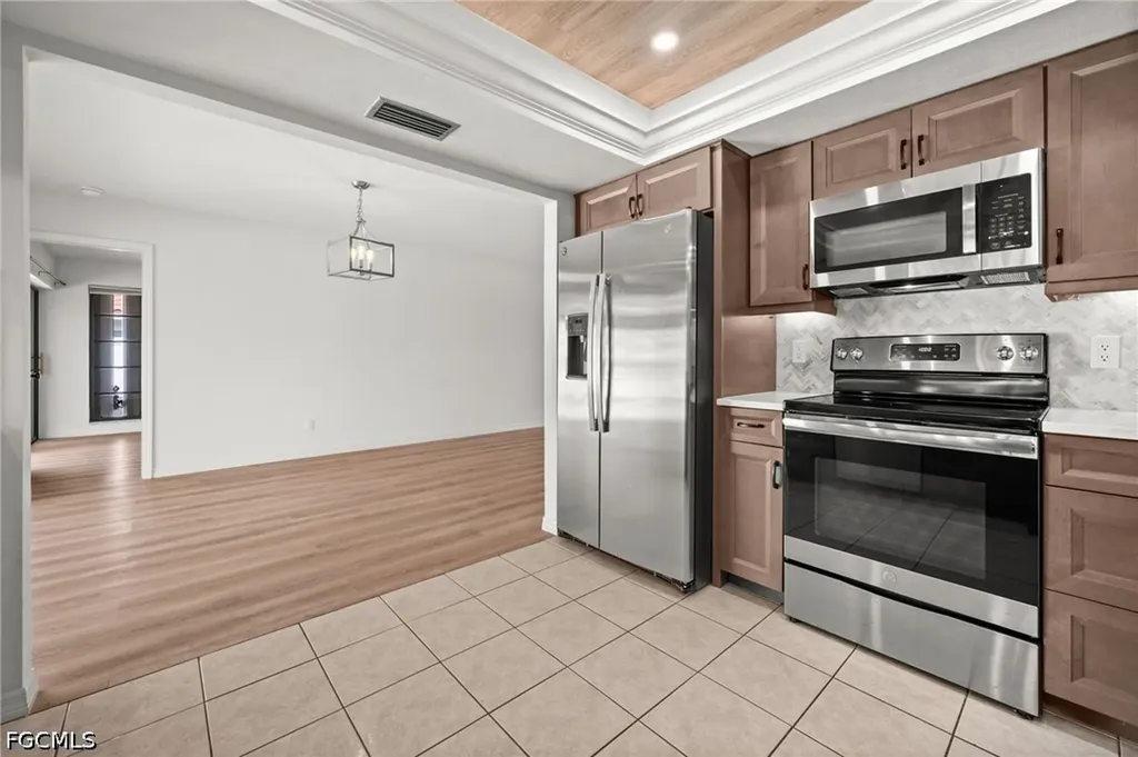 1216 SW 53rd Street Cape Coral FL 33914