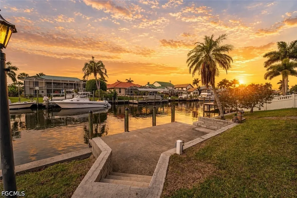 1216 SW 53rd Street Cape Coral FL 33914