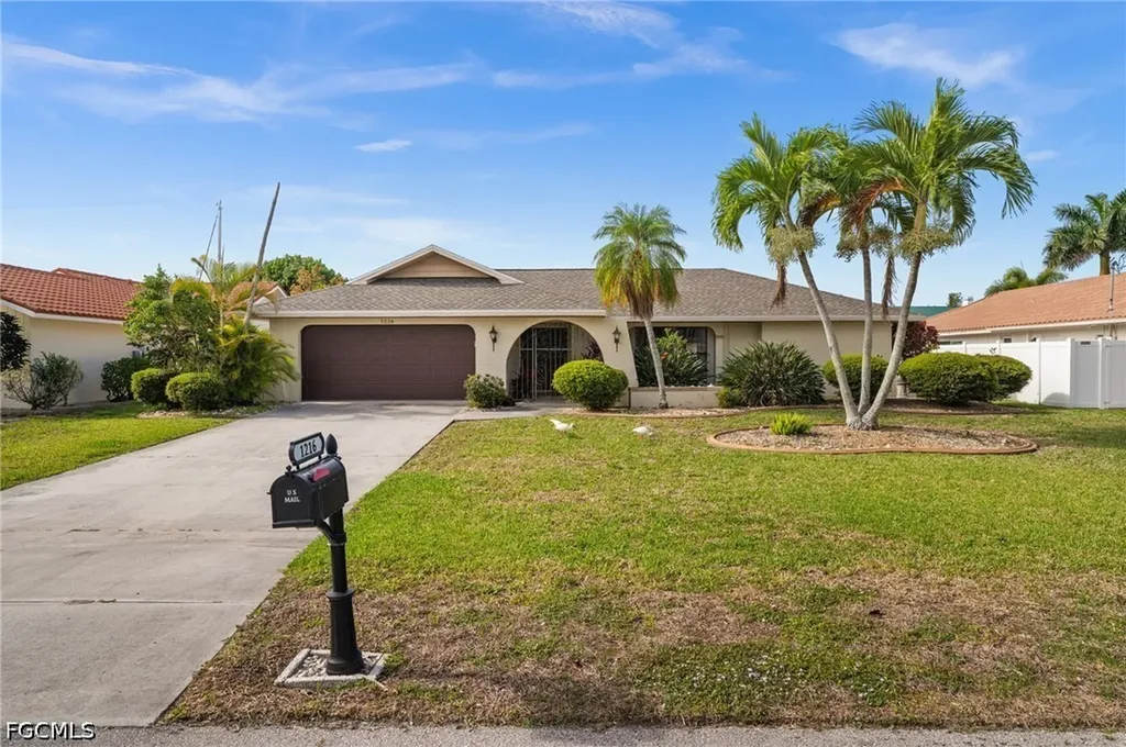1216 SW 53rd Street Cape Coral FL 33914