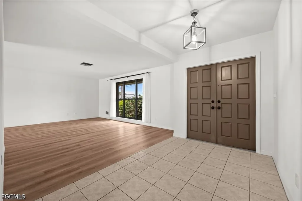 1216 SW 53rd Street Cape Coral FL 33914