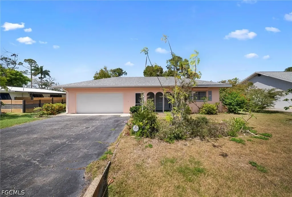 2225 Dover Avenue Fort Myers FL 33907