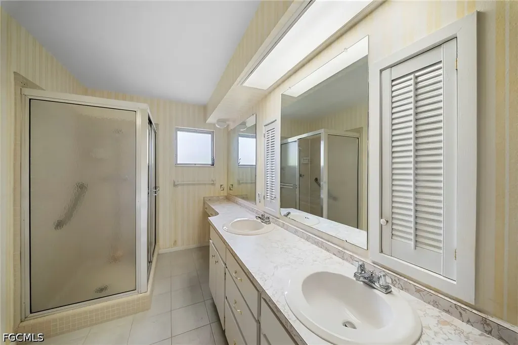 2225 Dover Avenue Fort Myers FL 33907