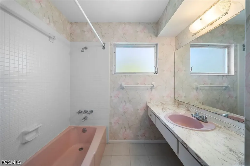2225 Dover Avenue Fort Myers FL 33907