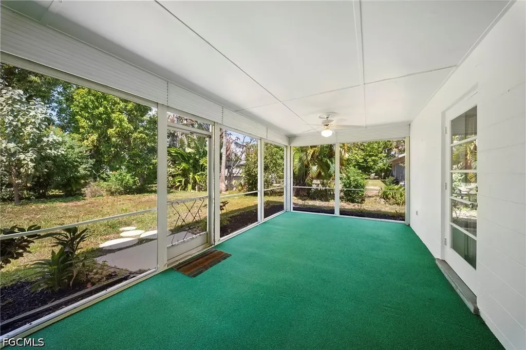 2225 Dover Avenue Fort Myers FL 33907