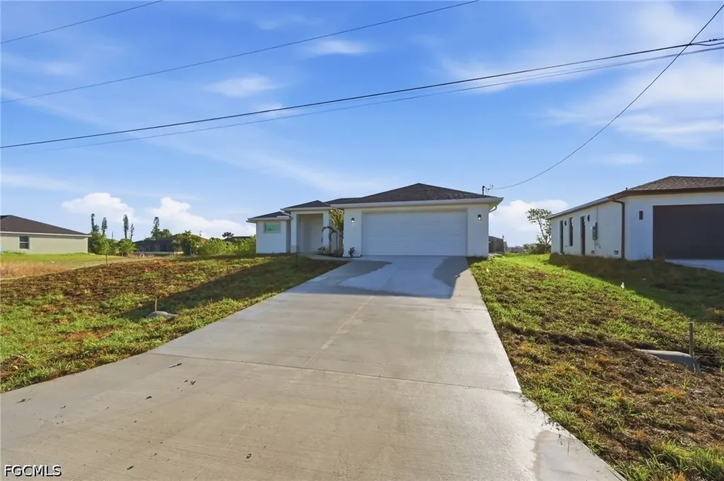 2105 NE 1st Avenue Cape Coral FL 33909