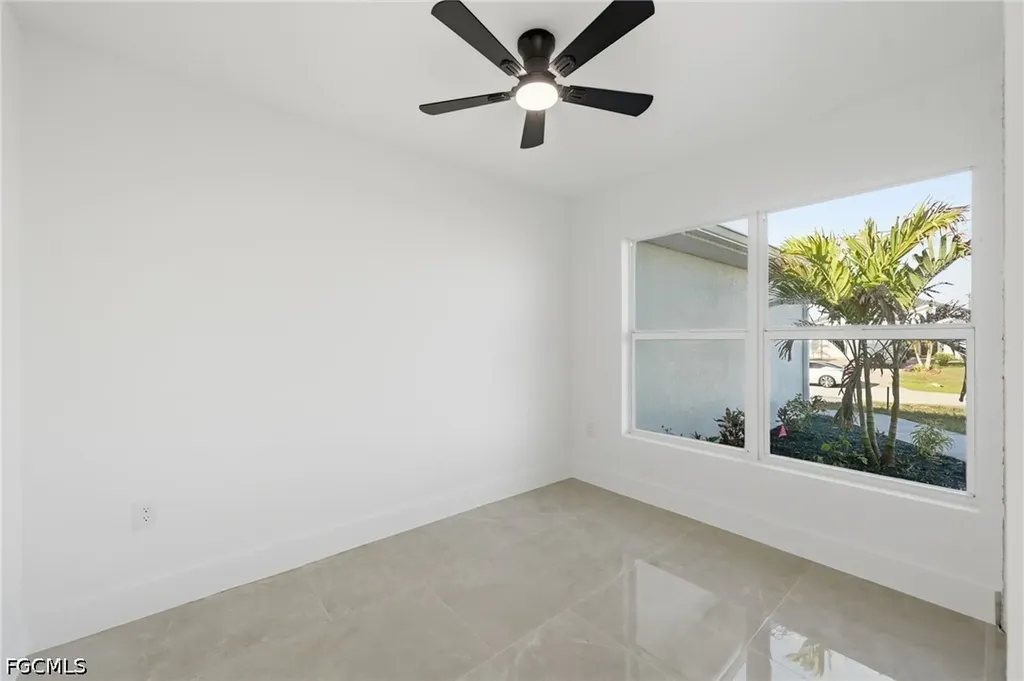 2105 NE 1st Avenue Cape Coral FL 33909