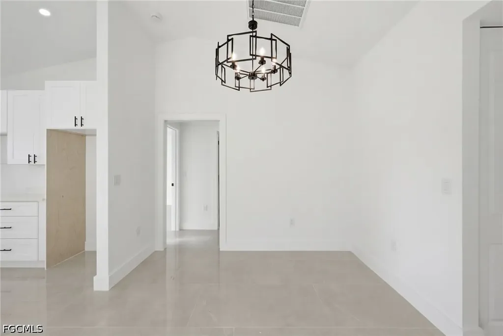 2105 NE 1st Avenue Cape Coral FL 33909