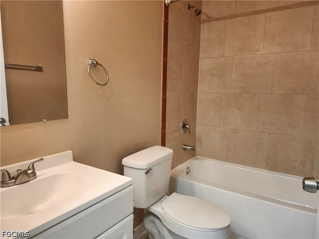 608 Nicholas Parkway W Cape Coral FL 33991