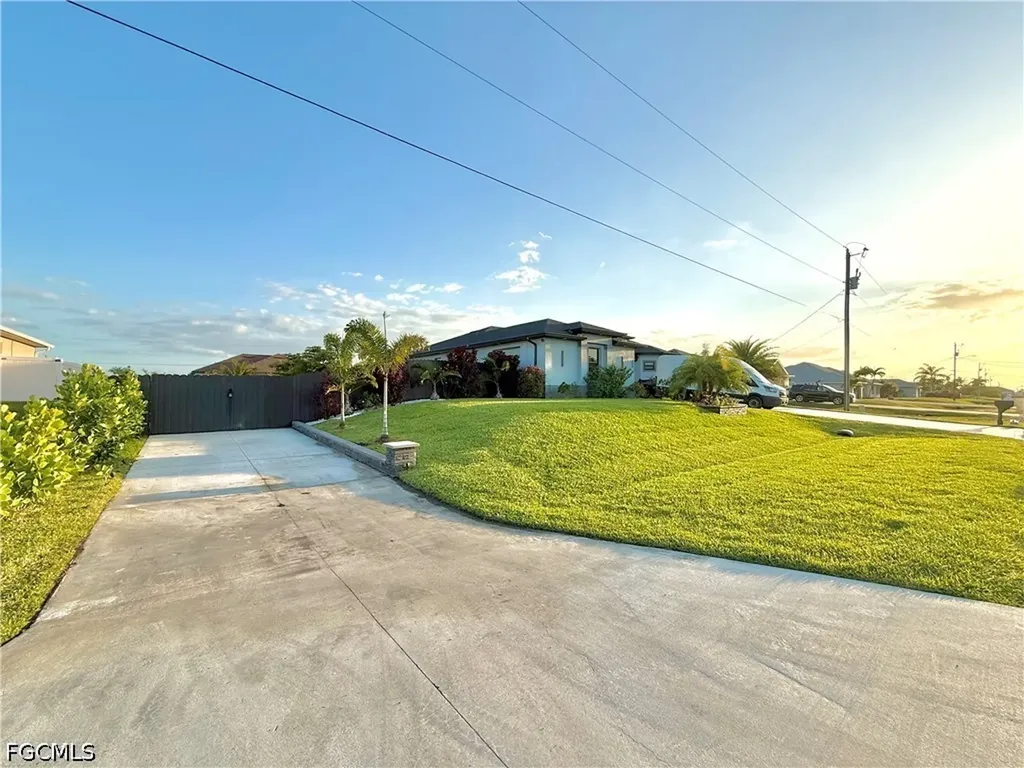 2618 NW 8th Terrace Cape Coral FL 33993