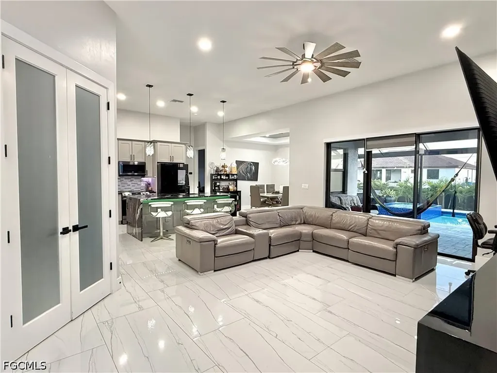 2618 NW 8th Terrace Cape Coral FL 33993