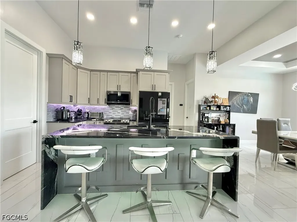 2618 NW 8th Terrace Cape Coral FL 33993