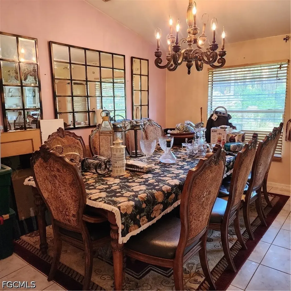 381 8th Street NE Naples FL 34120