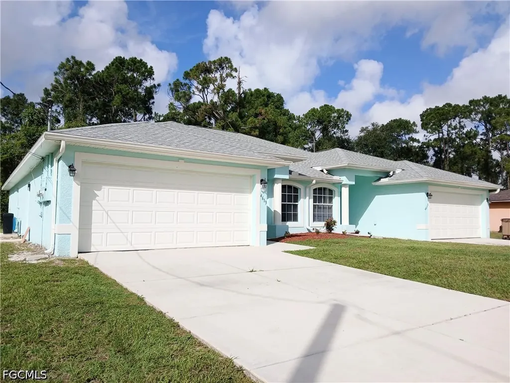 4613/4615 29th Street SW Lehigh Acres FL 33973