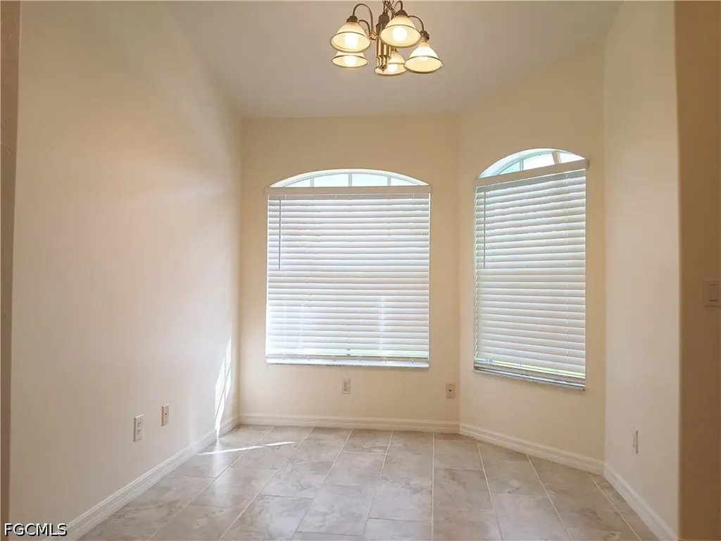 4613/4615 29th Street SW Lehigh Acres FL 33973